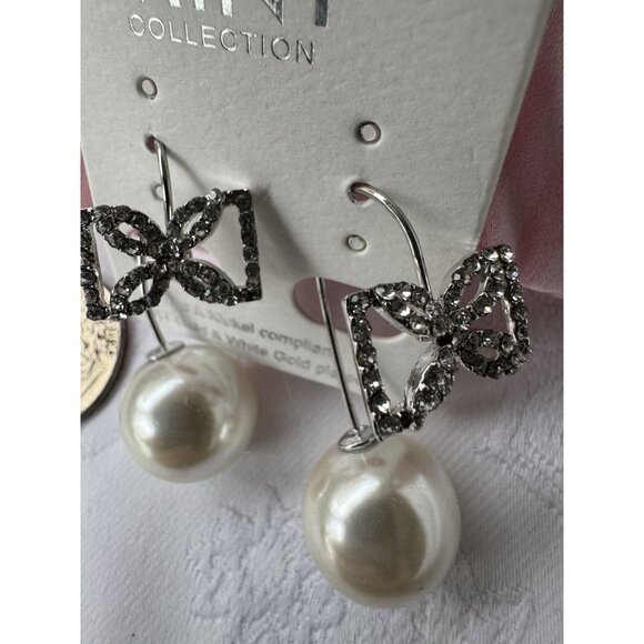 Mint 14KT White & Gold Plated Silvertone Pearl Bow Lead Free CZ Earrings NEW - Picture 2 of 8
